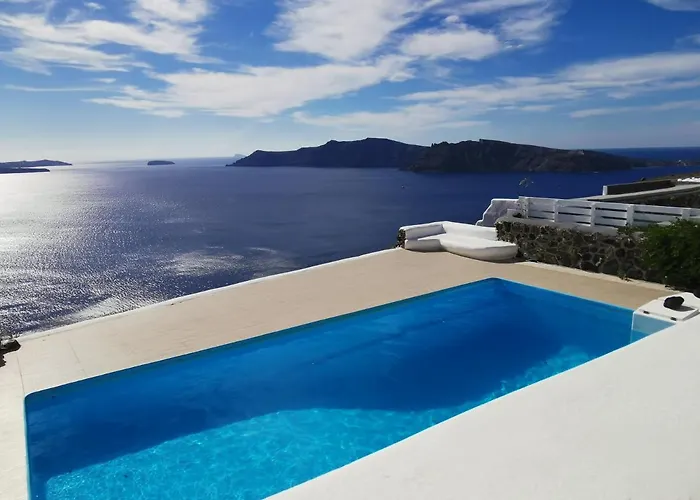 Aegean Blue Icons * Foinikia (Santorini)